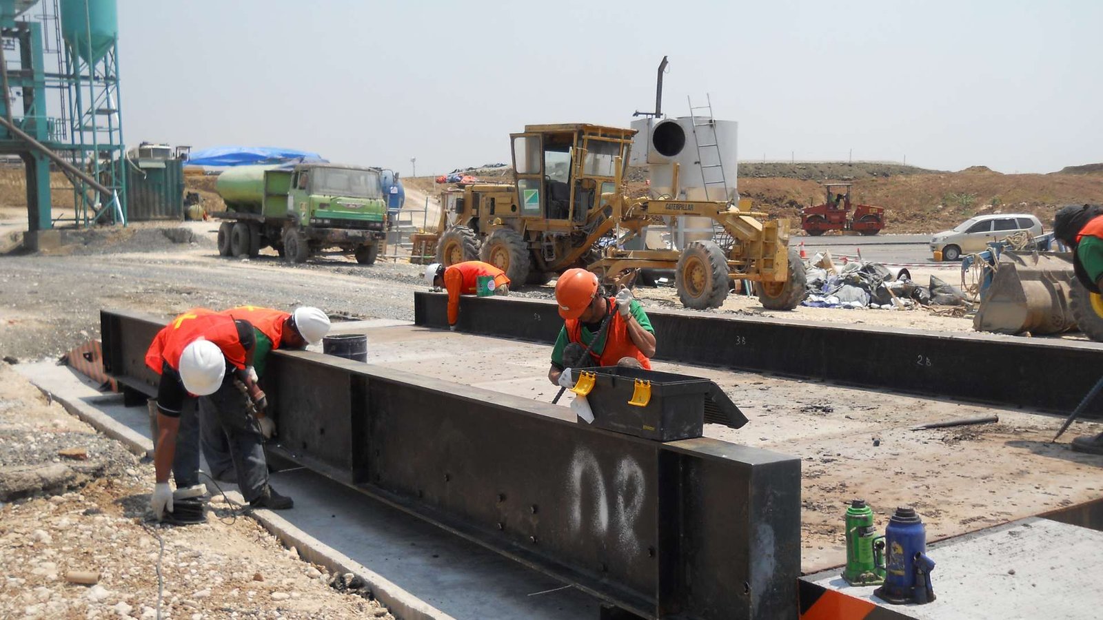 Laboratory Scale Image